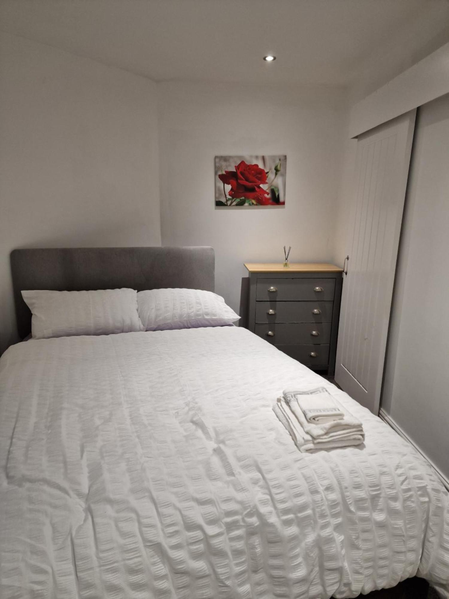 Beautiful Double Bedroom ลิเวอร์พูล ภายนอก รูปภาพ